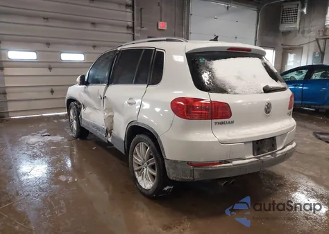 2015 Volkswagen Tiguan Sel z USA, uszkodzony, nr VIN WVGBV7AX6FW566082